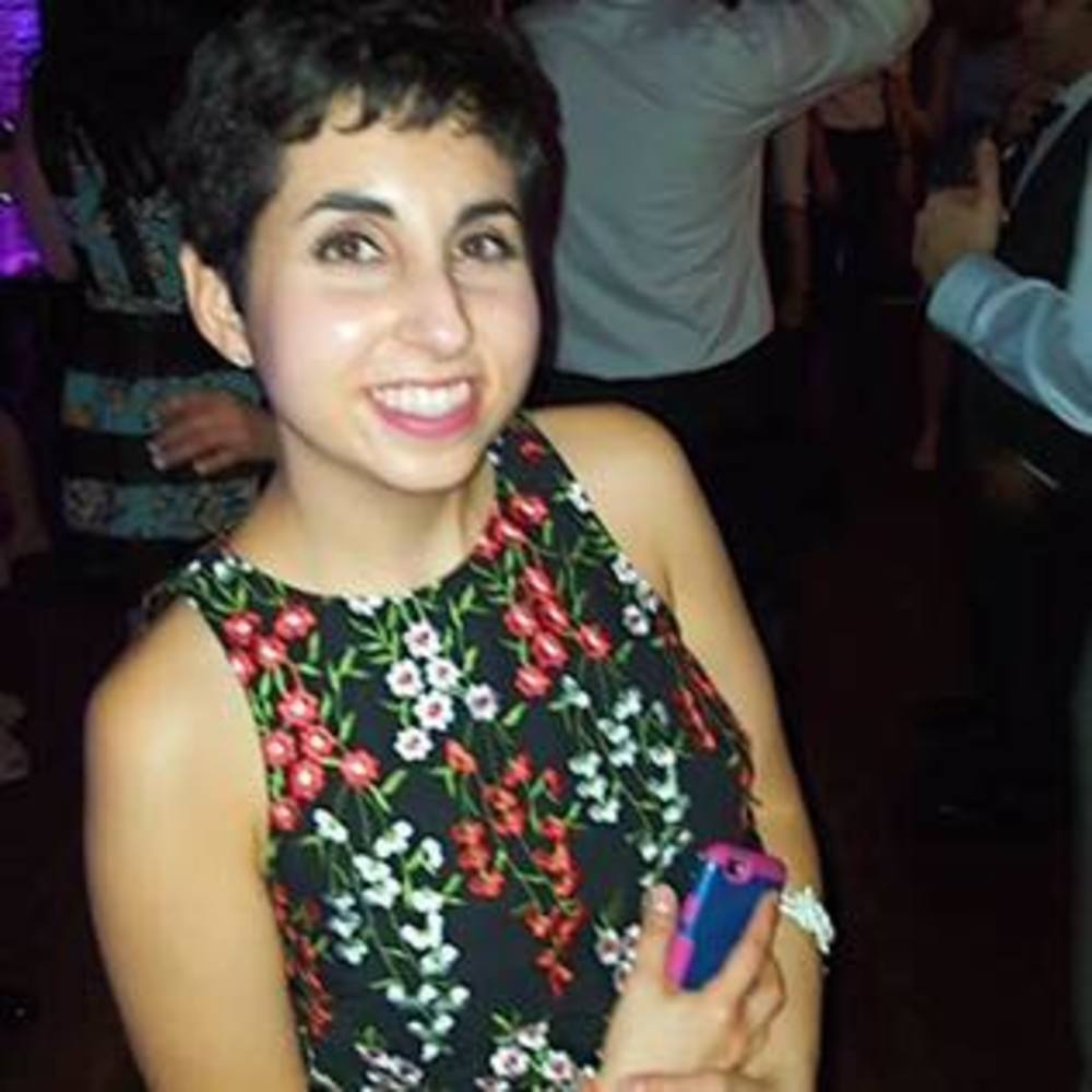 Meet your Posher, Irini
